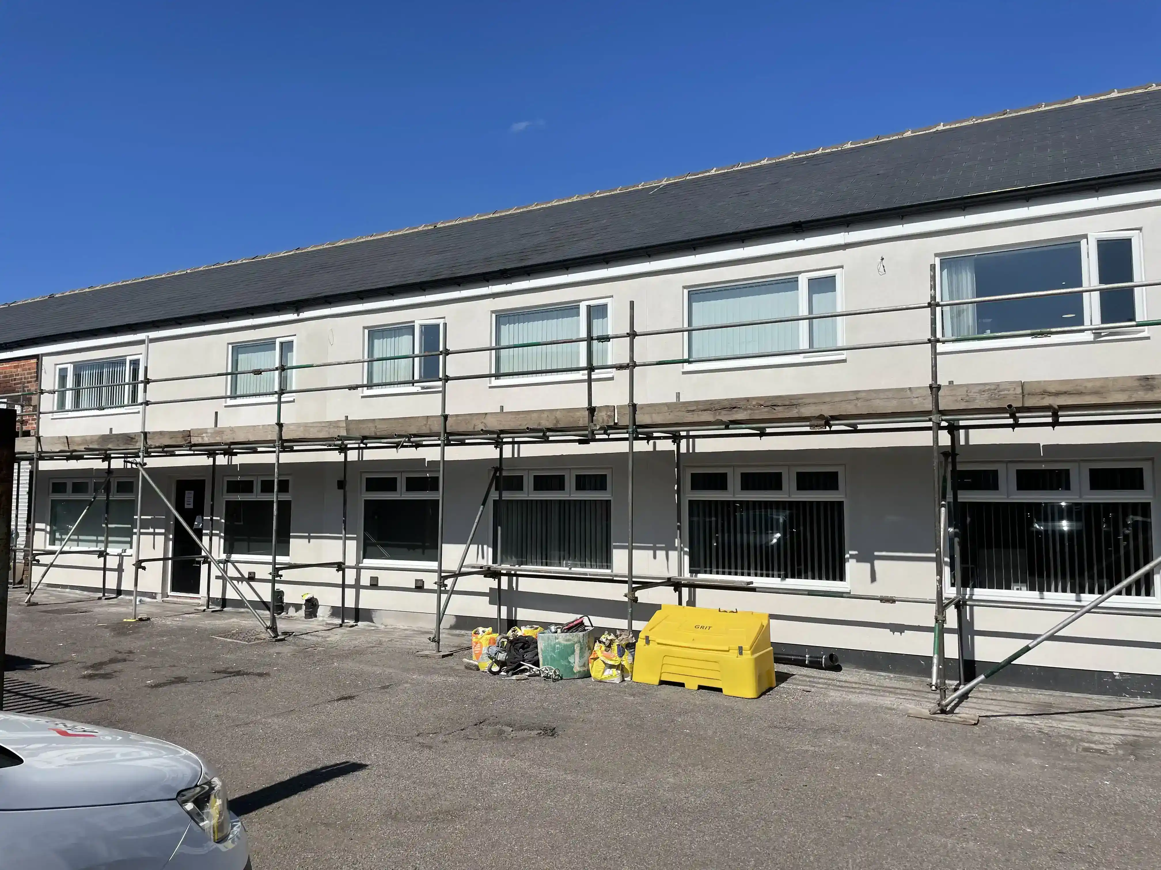 Monocouche render Firth Park S5 Sheffield — Baumit scraped finish by P&R Solutions